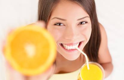 Naranča može izazvati karijes, kao i pranje zubi nakon jela  