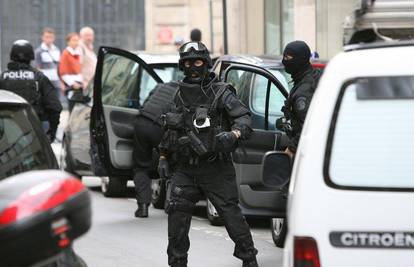 Francuska: U akciji protiv ETA-a poginuo policajac