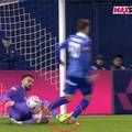 VIDEO Nevistić nagazio gležanj Krivaku i skrivio penal, 'lokosi' tražili crveni! Lovrić rekao 'nije'