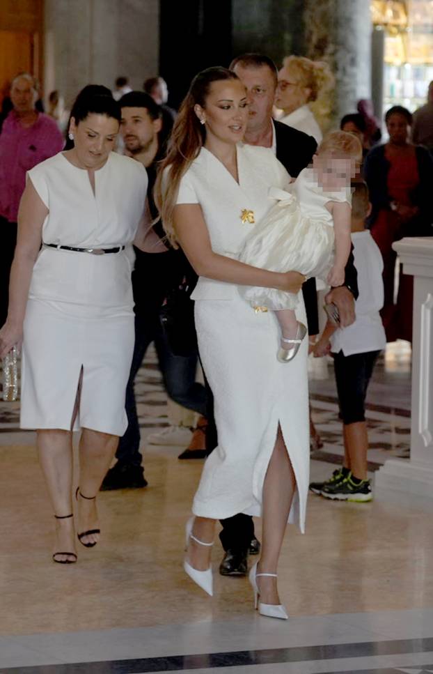 Beograd: Aleksandra Prijović i Filip Živojinović krstili kćer na dan kad  se rodila 
