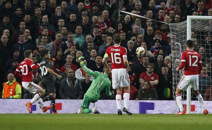 Coutinhov magični trenutak: Liverpool utišao Old Trafford