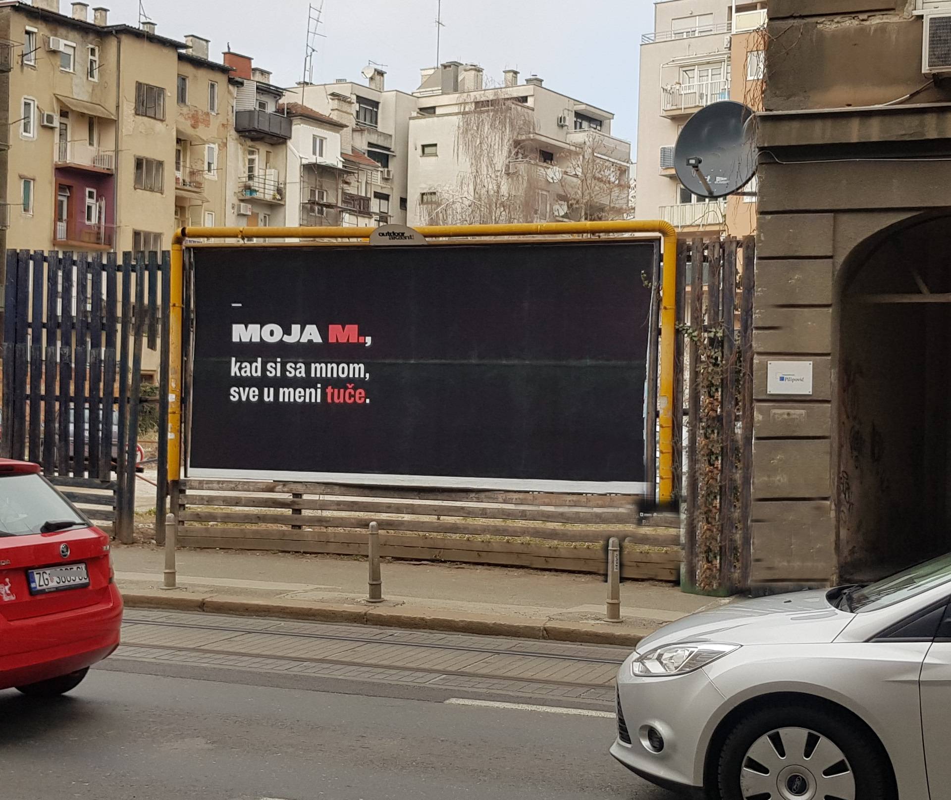 Tko je tajanstvena M. kojoj su posvećene poruke u Zagrebu?