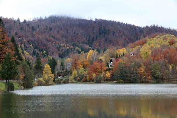 Delnice: Boje jeseni u Gorskom kotaru