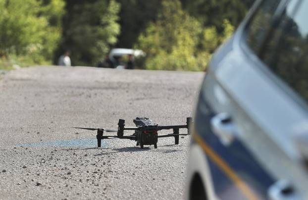 Solin: Policija nastavlja očevid nedaleko od lokacije gdje je pronađeno tijelo nepoznate osobe