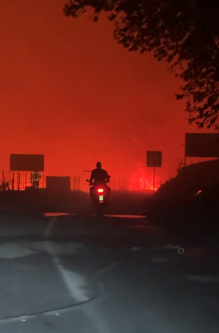 VIDEO Dramatične snimke s Brača: Izbio veliki požar  u Bolu