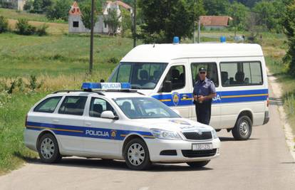 Split: Mladić (17) htio isprobati auto, odvezao ga i preprodao