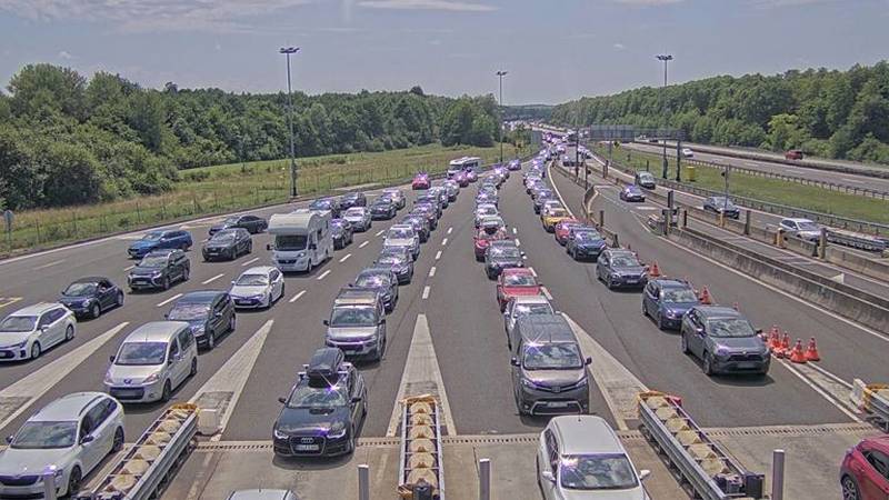 HAK upozorava: Gužve na granicama i autocestama, kolona na Bajakovu 5 km