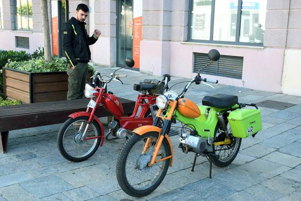 Sisak: Oldtimer klub Sisak organizirao 7. Tomos susret