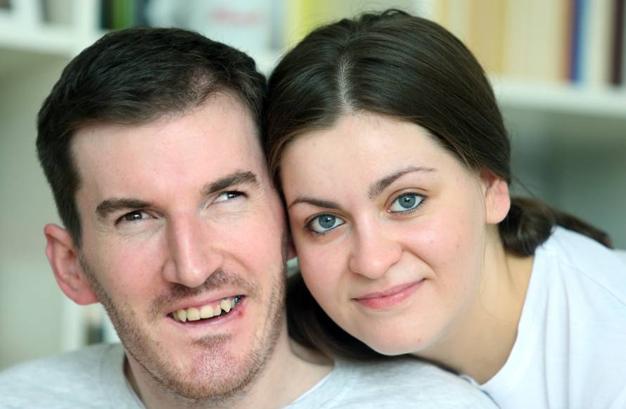 Bio je omiljeni profesor: Ostao invalid zbog zaraženog mesa?