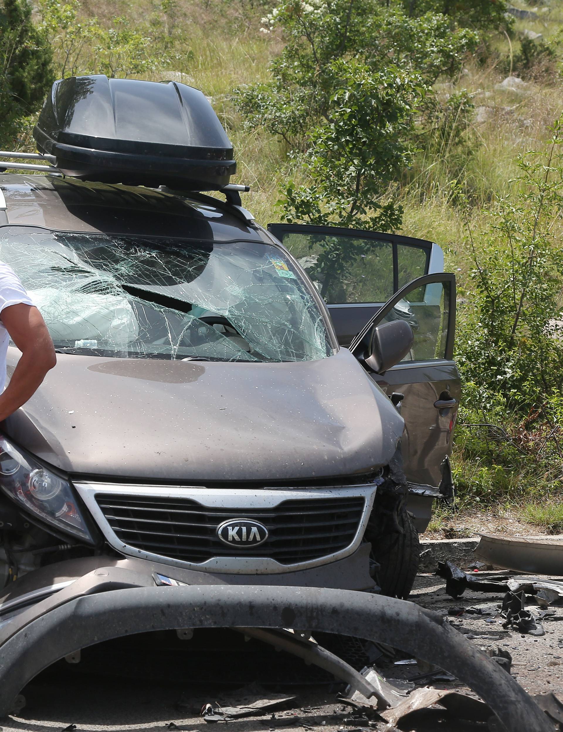 U sudaru dva automobila kod Šibenika sedmero ozlijeđenih