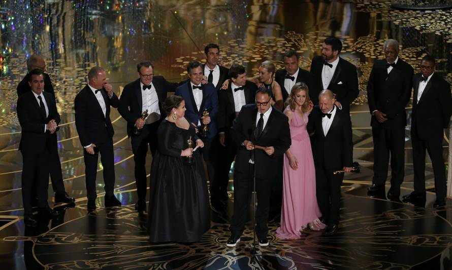 DiCaprio napokon uzeo kipić, najbolji film 2015. 'Spotlight'