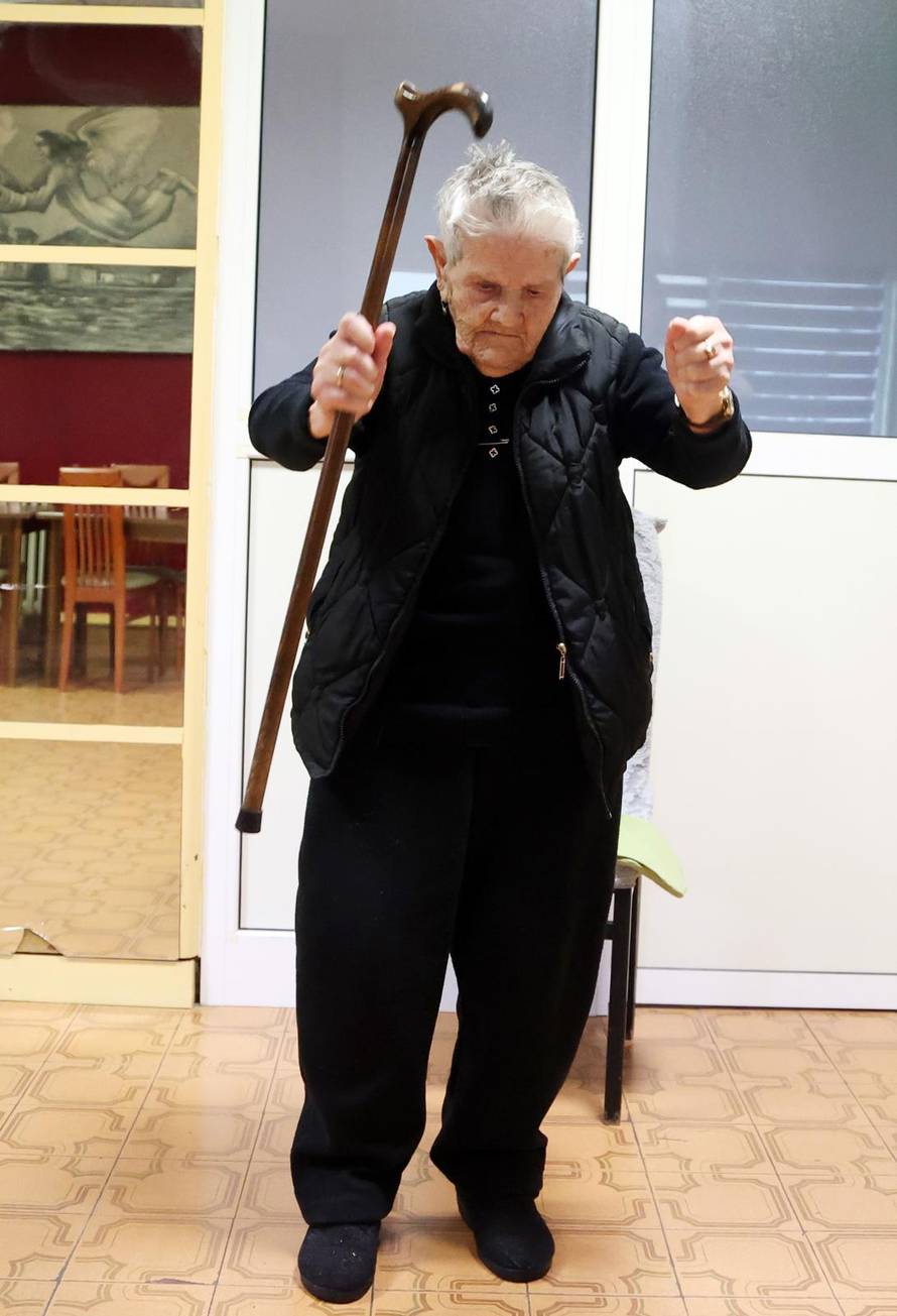 Šibenik: U Cvjetnom domu Ljeposava Periši? proslavila 100. ro?endan