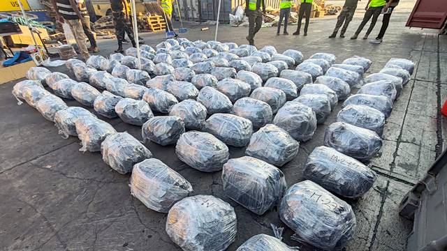 Peru announces seven-ton cocaine bust, in Callao