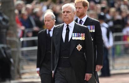 Ostaje bez titule: Ovo je novo ime bivšeg princa Andrewa