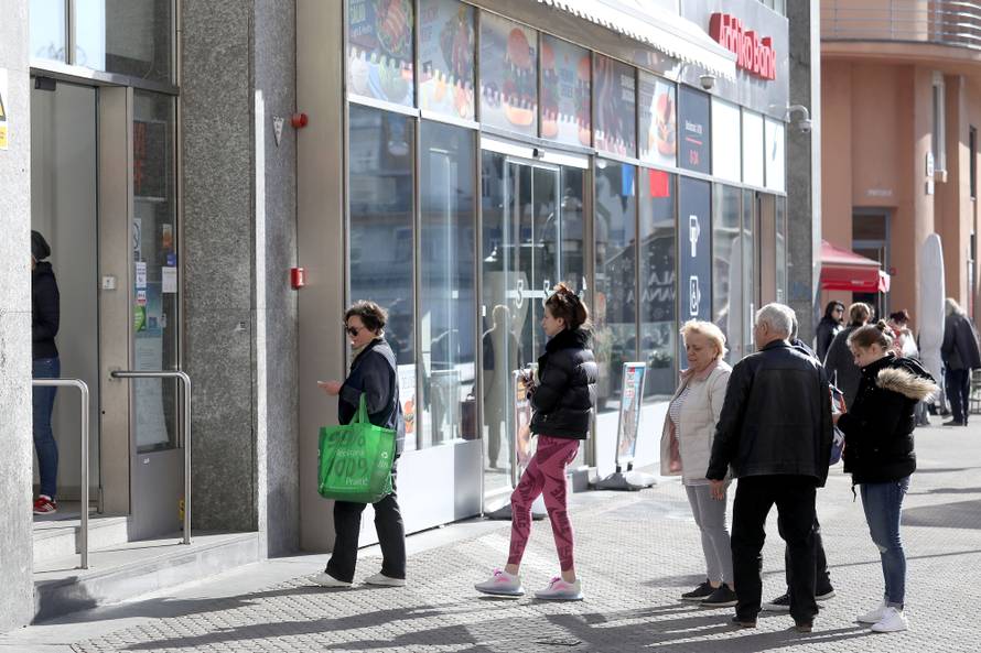 Hrvati mahnito kupuju lijekove: 'Troše 500 kn u jednoj nabavci'