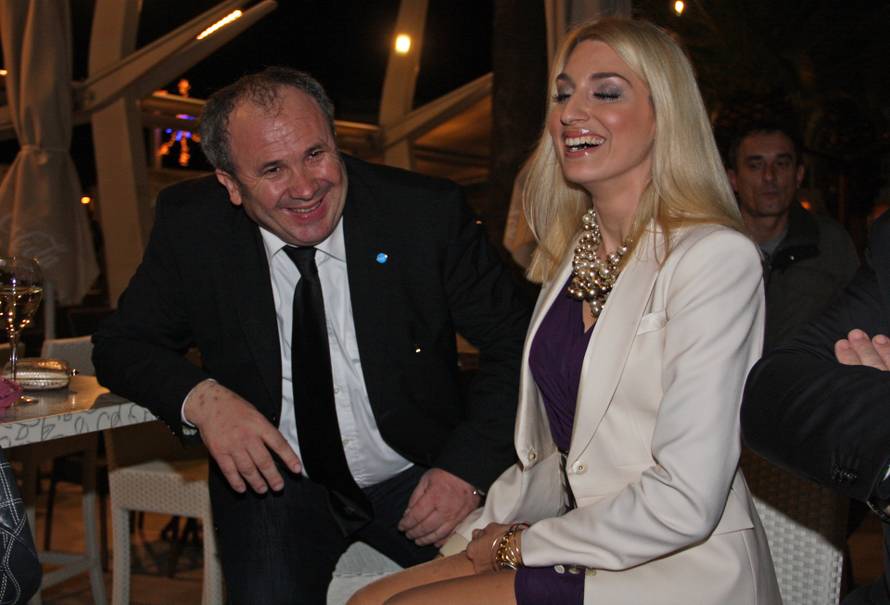 Split: O?ekivanje rezultata izbora u stožeru Željka Keruma i HGS-a