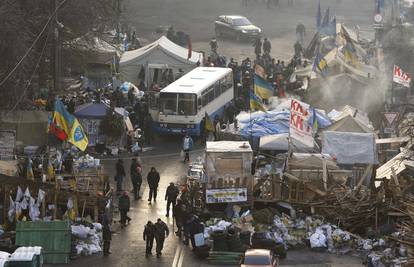 Predsjednik Ukrajine pristao na prijevremene izbore u zemlji