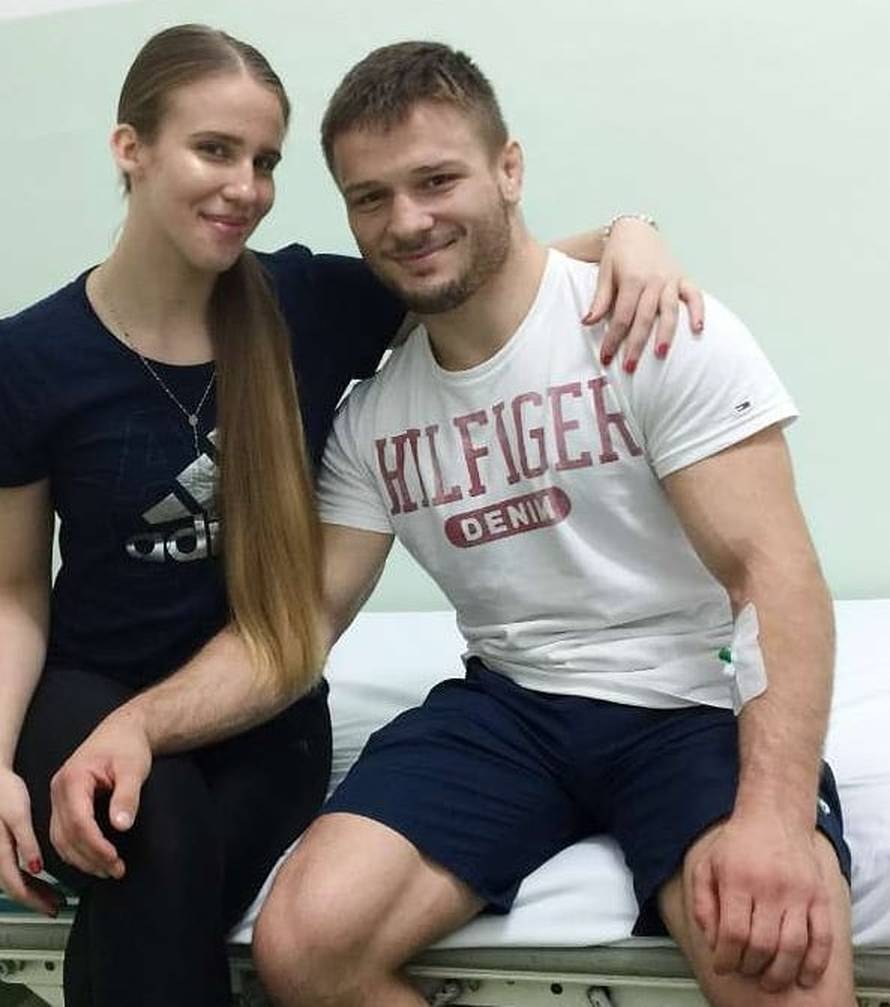 'Spariram s dečkom hrvačem i ne smeta me ni slomljen nos'