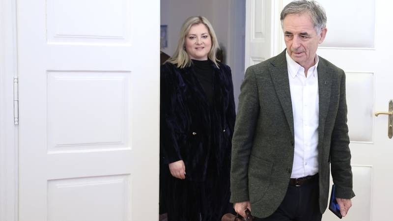 Pupovac pozdravio pobjedu Studentske liste i poručio: 'Sretno studenti, sretno Srbijo'