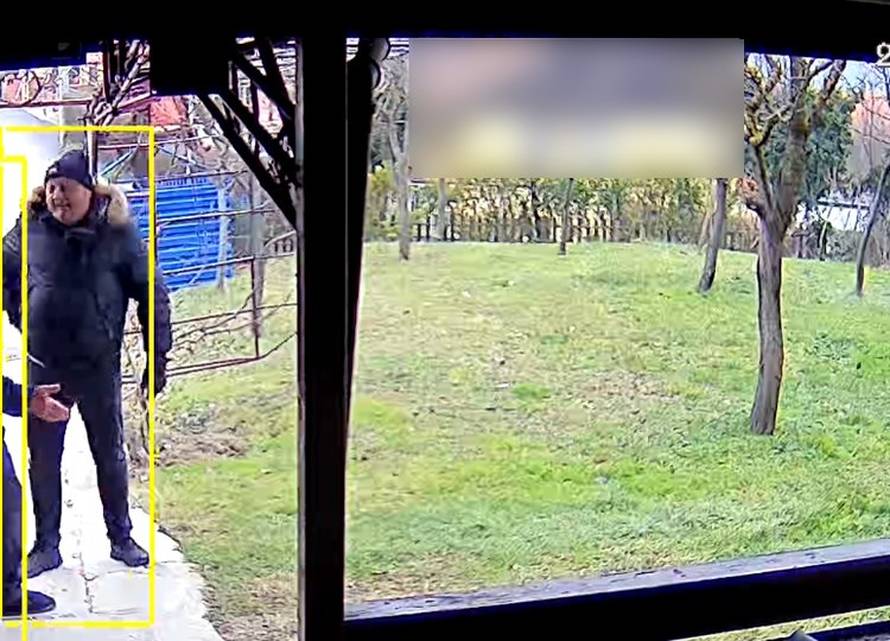 Policija moli za pomoć: Znate li tko je muškarac s fotografije?