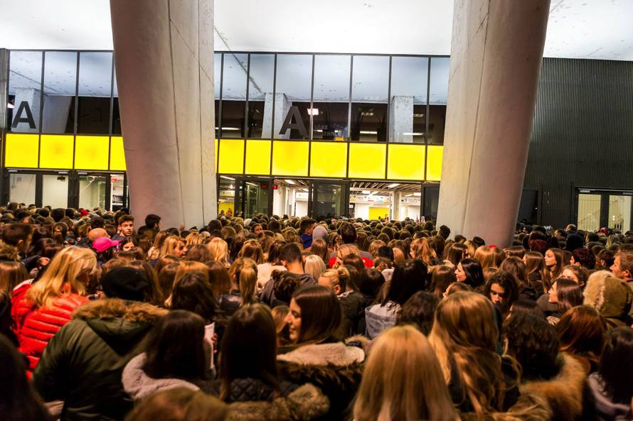 Tim Orešković poveo je kćer i suprugu na Bieberov koncert