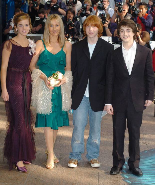 Sodbury: 31.07.1965. ro?ena britanska književnica J.K. Rowling 