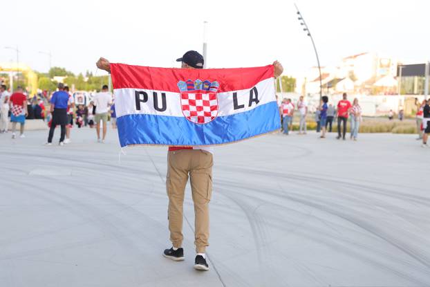 Osijek: Atmosfera prije početka utakmice Hrvatska - Češka