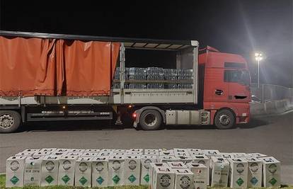 Carina na graničnom prijelazu Stara Gradiška ulovila kamion s 50 boca zabranjenog plina