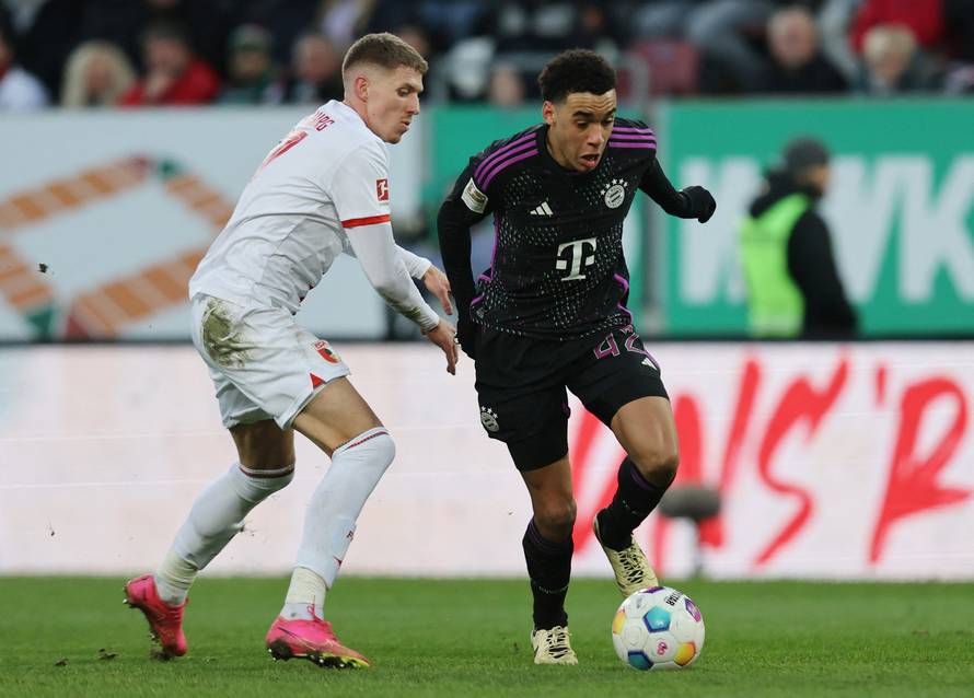 Bundesliga - FC Augsburg v Bayern Munich