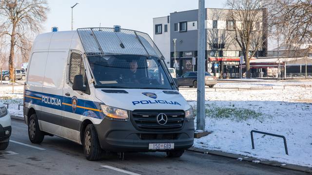 Vukovar: Privođenje Općinskom državnom odvjetnišvu osumnjičenih za napad na maloljetnike 