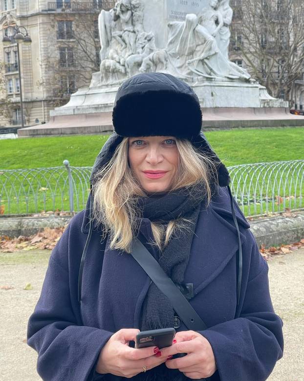 Sjećate se nje? Bivšu voditeljicu nismo već godinama vidjeli u javnosti, evo kako sada izgleda