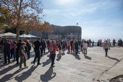 FOTO Dubrovnik pun turista