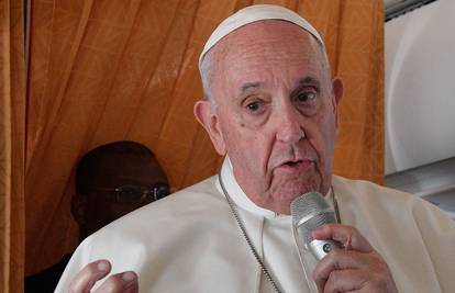 Papa Franjo: Roditelji trebaju biti podrška svojoj gay djeci