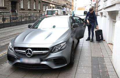 Petko pokazao luksuzni auto, Dalića zaskočila obožavateljica