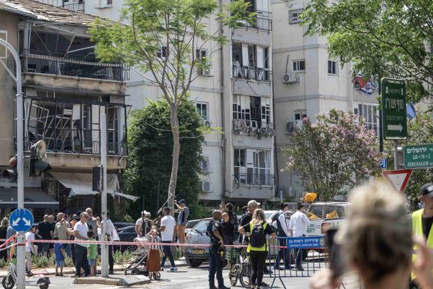 Iranian missile strikes cause severe damage to buildings in Ramat Gan near Tel Aviv