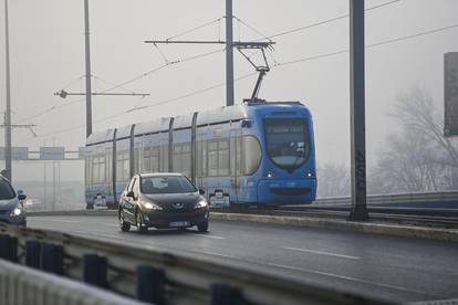 FOTO Tramvaji od jutros voze preko Jadranskog mosta, ovdje ih nije bilo više od dvije godine