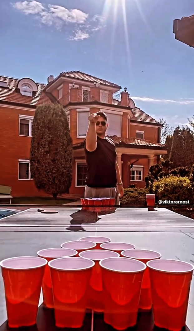 Sve pršti od luksuza: Lepa Brena prodaje vilu Aleksandri Prijović. Evo kako izgleda raskošna kuća