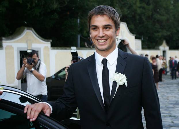 ARHIVA - 2008. Zagreb: Vjen?anje Nike Kranj?ara i Simone Fistri? u Crkvi sv. Ivana Krstitelja