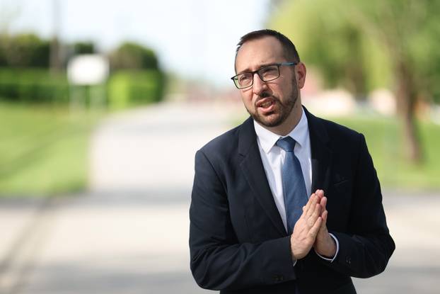 Tomislav Tomašević i Joško Klisović dolaze na obilježavanje 80. obljetnice proboja zatočenika iz logora Jasenovac