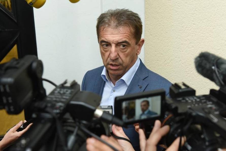 Hvala ti šerife Dado što si pokazao bijedu naše politike...