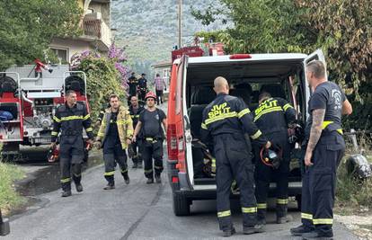 FOTO Nakon cjelonoćne borbe s buktinjom kod  Žrnovnice ovako su vatrogasci dočekali smjenu