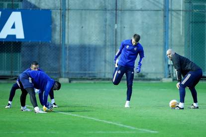 Dinamo odradio večernji trening uoči sutrašnje utakmice s Tottenhamom