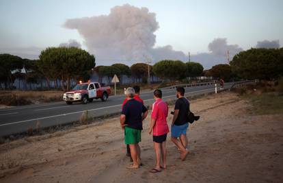 Požar u parku prirode: 1800 ljudi evakuirali u Španjolskoj