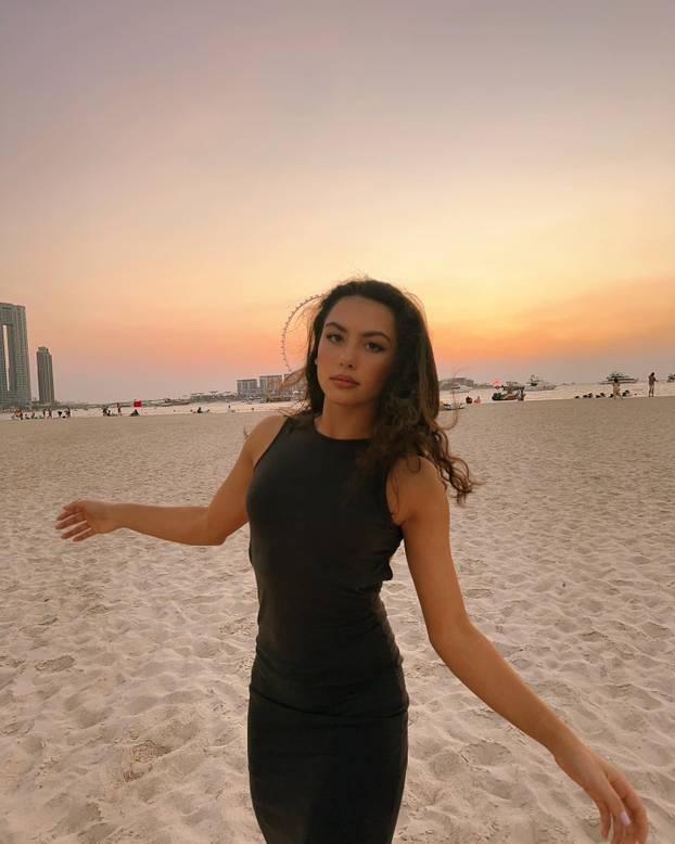 FOTO Putinova ljubimica imala je velike planove. Morala je na operaciju i tu joj je počeo pakao