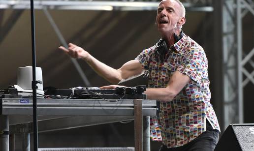 Umag: Fatboy Slim oduševio je publiku jako 'vrućim' scenama