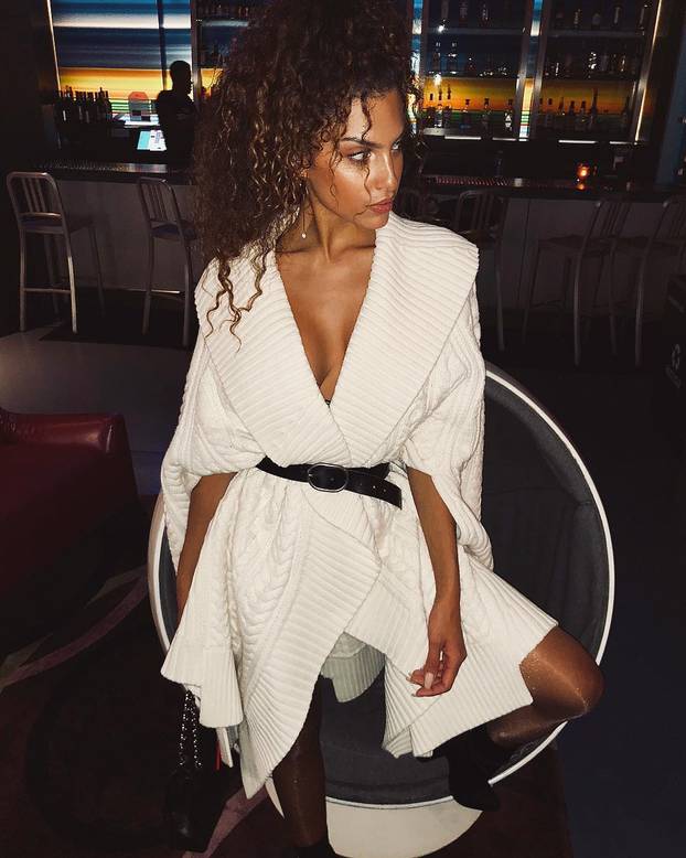 Bujnoj manekenki ne smetaju centimetri talijanske zvijezde