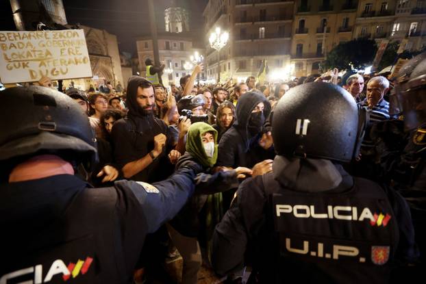 Protest against management of emergency response to the deadly floods in Valencia