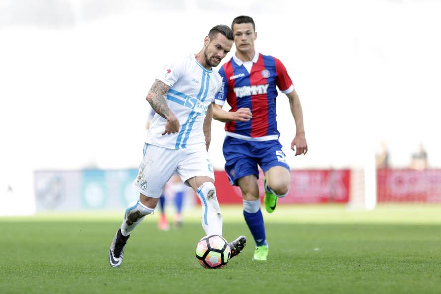 Šampionska Rijeka pobijedila je Hajduk i juri po povijesnu titulu