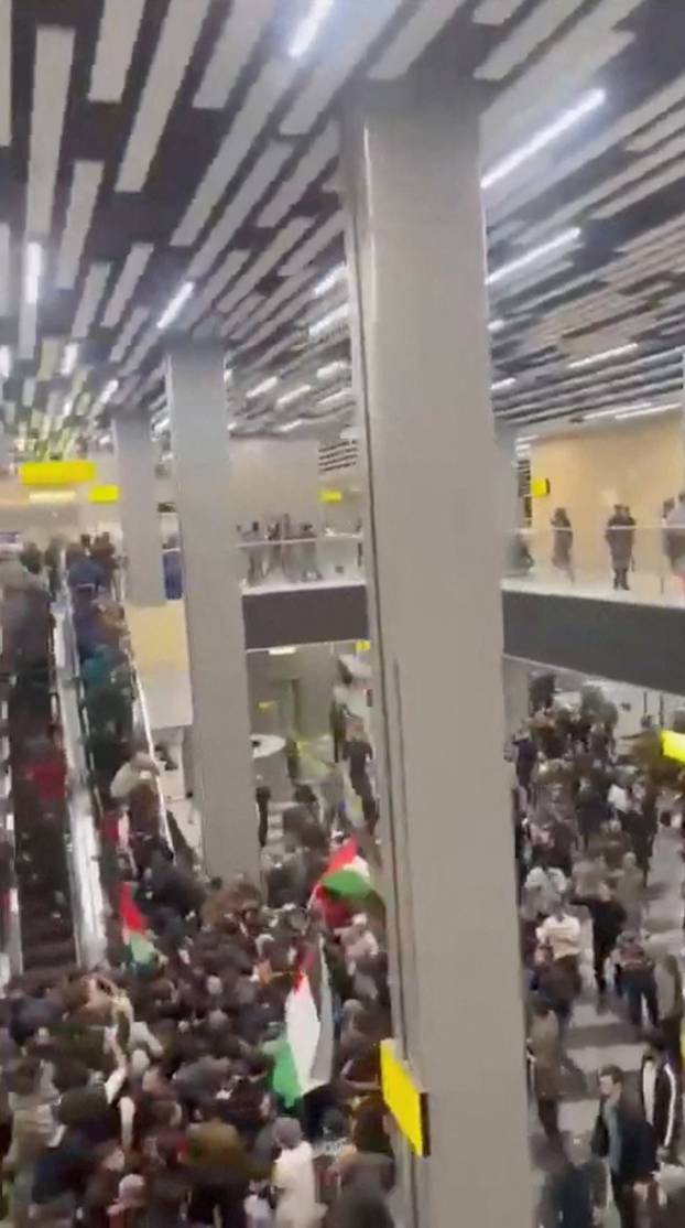 Pro-Palestinian protesters storm airport building in Makhachkala, Dagestan