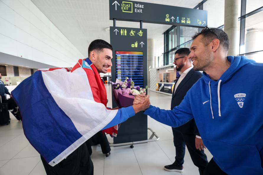 Zagreb: Atletičar Marino Bloudek sletio u Zagreb nakon povijesnog uspjeha